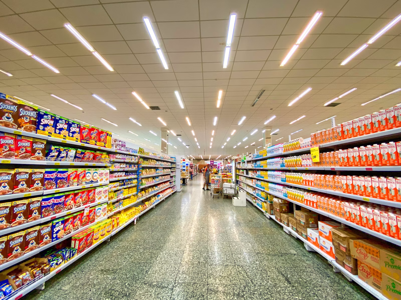 Canais e horário de atendimento da W M Supermercados LTDA